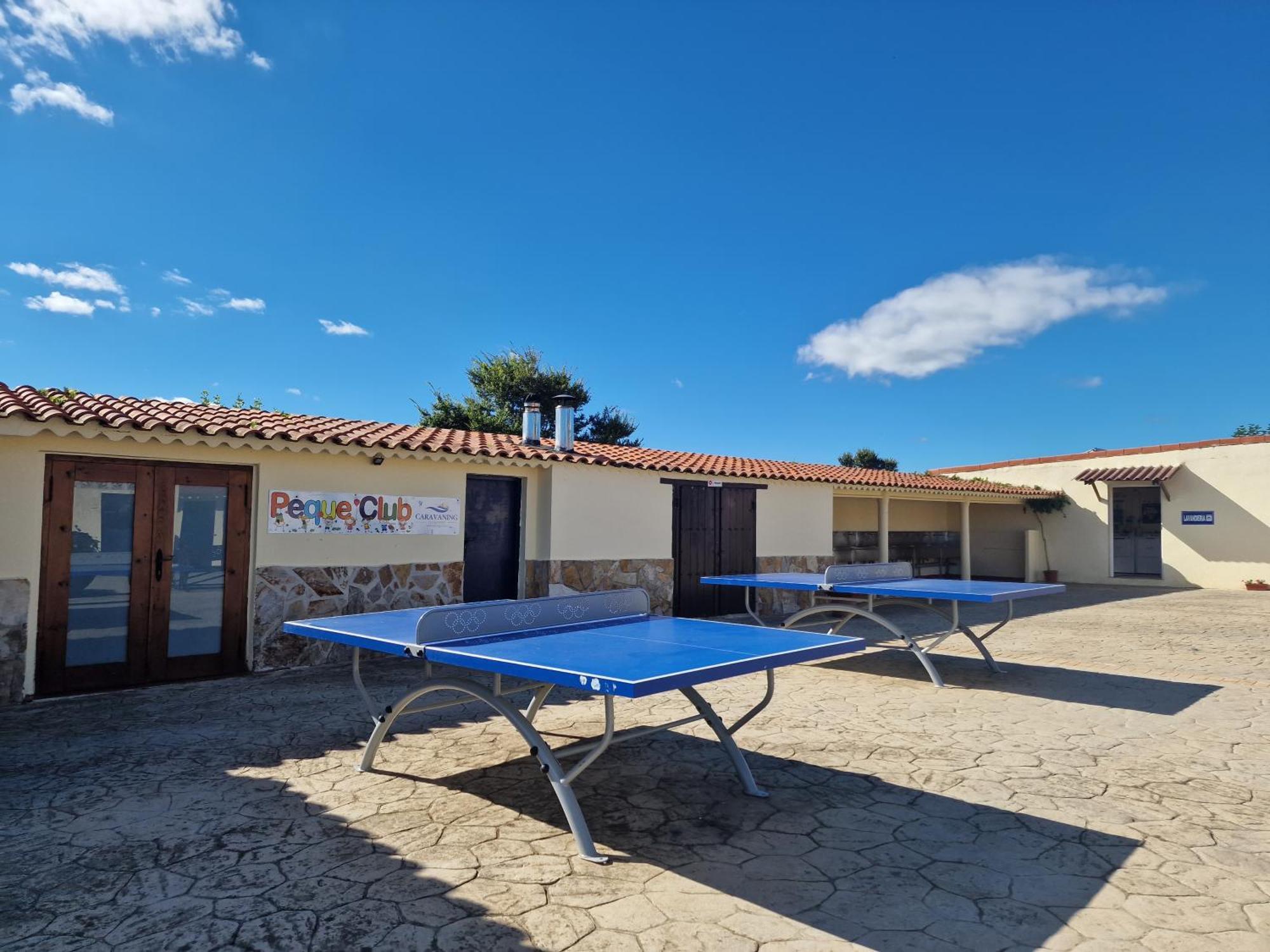 Bungalows Playa De Oyambre San Vicente De La Barquera Exteriör bild